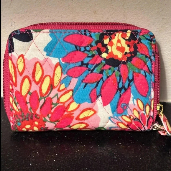 Tommy Hilfiger Wristlet/Wallet - Picture 3 of 4